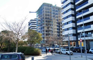 Residential building Torre Estronci 81, new development in Hospitalet de Llobregat